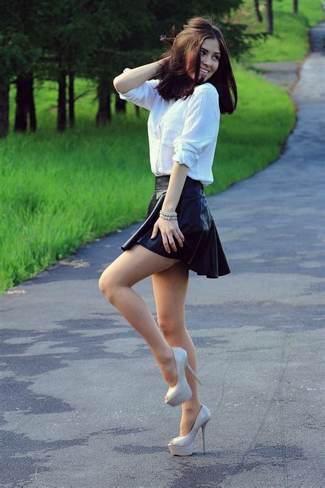 A Pleated Leather Skirt And What A Great Photo Mini Skirts Short