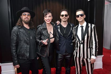 Reimagined Review Halestorm Roll Out An Amy Lee Collab Whitney
