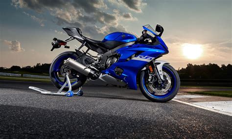 So it becomes obvious when taking a closer look, that the r6 and the r1 are bikes for different riding style and the enthusiast should make up his mind depending on what he. Yamaha YZF-R6 Being Discontinued - Roadracing World ...