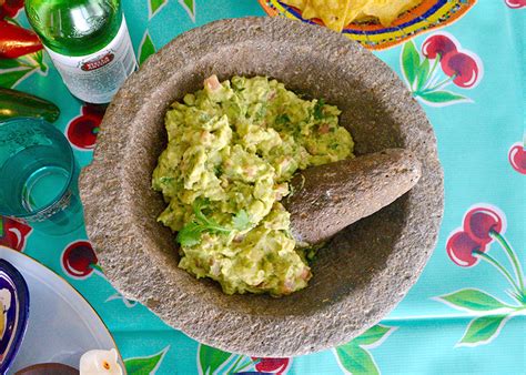 Spoon coleslaw and tilapia onto tortillas and top with salsa and lettuce. Fish Tacos with Mango Salsa, Coleslaw, and Guacamole - La ...