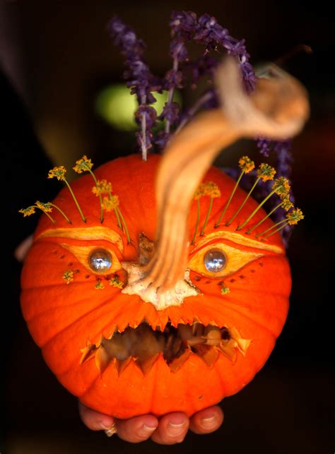 National Pumpkin Day 23 Pumpkin Carving Ideas For Halloween