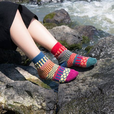 New 2018 Casual Winter Thermal Cashmere Socks Women Warm Wool Socks Thicken Soft Socks Cultural