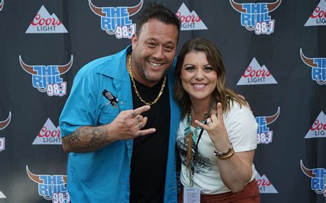 Uncle Kracker Official Website