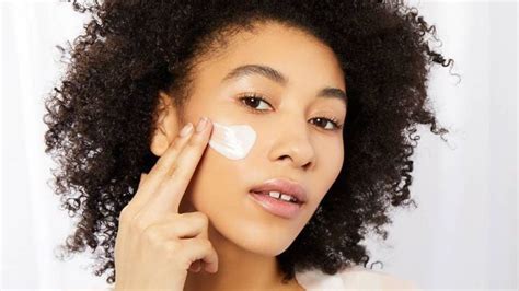 Mau Berolahraga Ini Skincare Yang Wajib Kamu Gunakan Sebelum