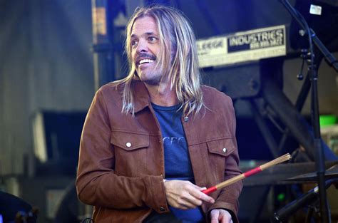 Taylor Hawkins Son Shane Pays Loving Tribute To Dad With Surprise ‘my Hero Drum Performance