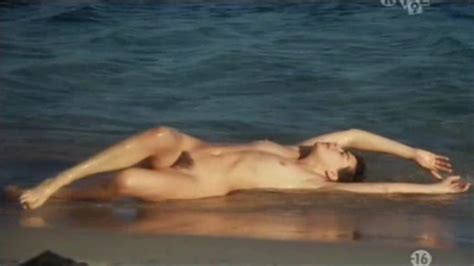 Naked Tina Sportolaro In Femmes