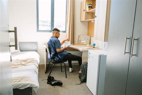 The university of cape town is the oldest university in south africa and is one of the leading research universities on the african continent. Roscommon House | Student Accomodation in Cape Town ...