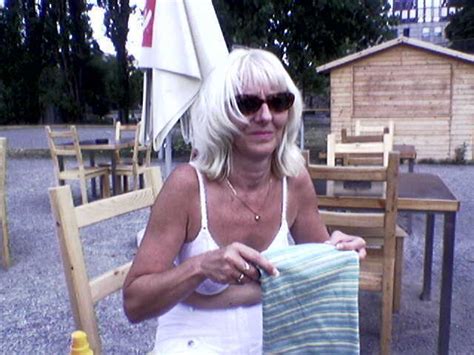 Suzihot 49 From Manchester Is A Local Granny Looking For Casual Sex