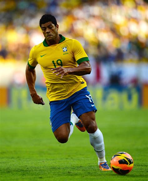 Hulk Photos Photos - Brazil v England - International Friendly - Zimbio