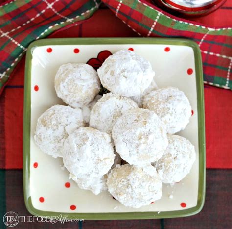 What you need to make mexican wedding cookies recipe walnuts