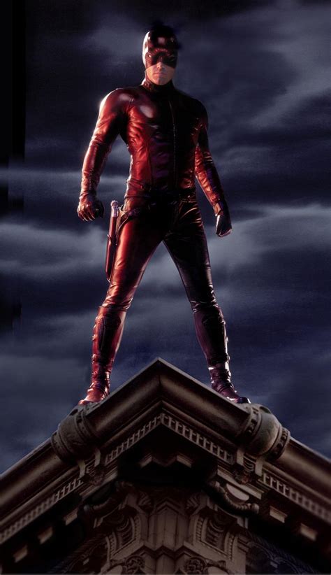 Ben affleck's daredevil is much flashier, using many more flips and looking too much like crouching tiger, hidden dragon mixed with the matrix, looking more like kung fu than anything. Daredevil (Ben Affleck) | Daredevil, Superhero, Marvel ...