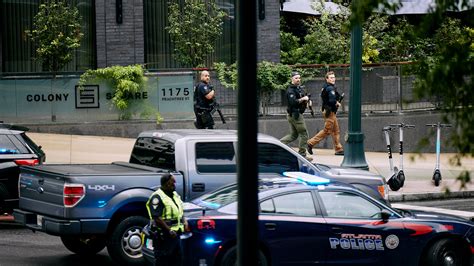 Shooting In Midtown Atlanta Leaves 2 Dead 1 Injured The New York Times