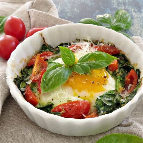 Italian Baked Eggs With Spinach And Tomatoes