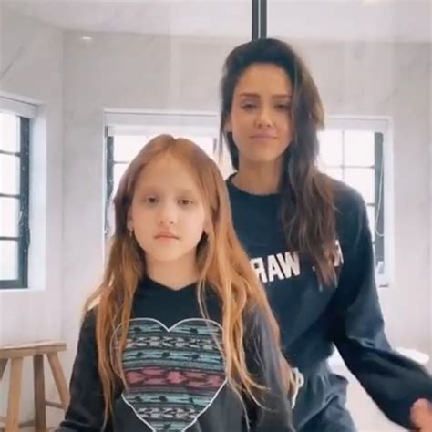 Watch Jessica Alba And Mini Me Daughter Havens Cute Dance Video E