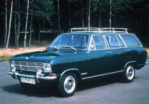 Opel Kadett B CarAVan von 1965 bis 1973 | Opel, German cars, Station wagon