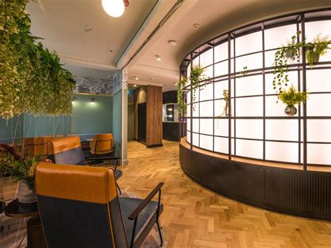 Central hotel is surrounded by tourist attractions. Review: The Capsule Hotel, Sydney | Gold Coast Bulletin