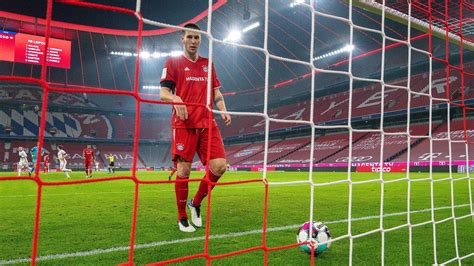 Scores, statistiques et commentaires en temps . FC Bayern - RB Leipzig | Flick kommt ins Grübeln: Starke ...