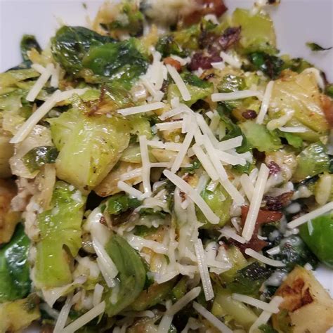 Add a bit of butter and parmesan cheese, serve with garlic bread, and it's an easy meal. Brussel sprouts with turkey bacon and parmesan cheese ...