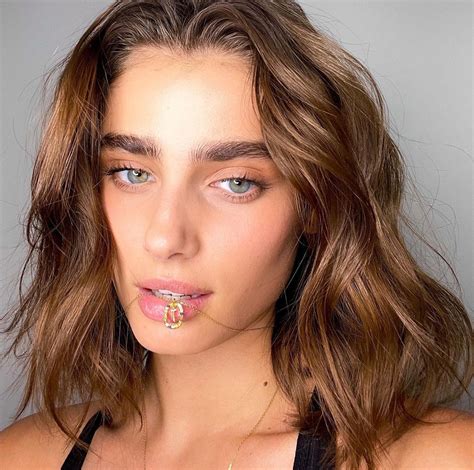 picture of taylor marie hill