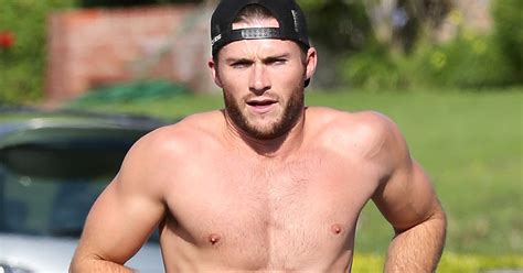 scott eastwood running shirtless in la popsugar celebrity