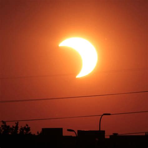 Stunning photos of the celestial event showed the solar eclipse illuminating the new york. Quiz: how much do you know about eclipses? | What If Show