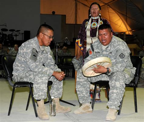 Native American Soldiers Celebrate Share Culture Article The