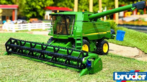 Bruder Toys Combine Harvester Rc Action Video Youtube