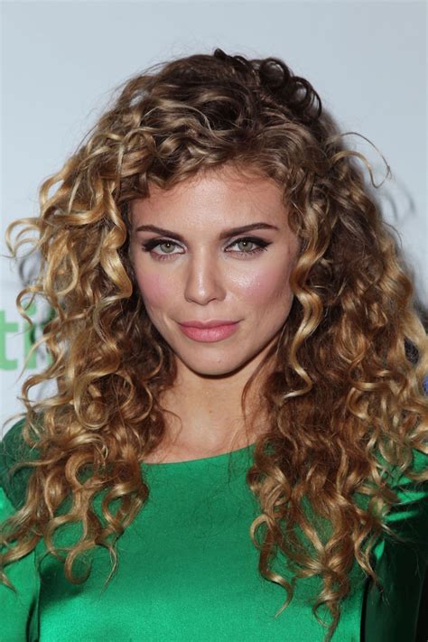 20 Impressive Hairstyles For Thick Curly Hair Girls Feed Inspiration
