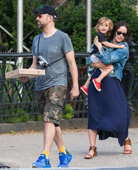 Olivia Wilde Praises Jason Sudeikis On Fathers Day Daily Mail Online