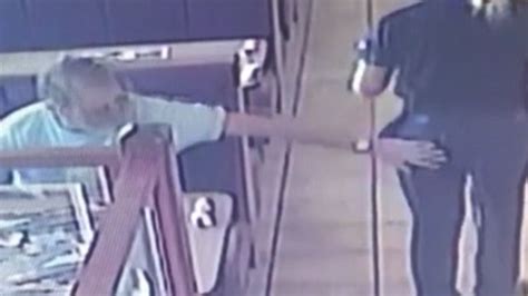 Watch Man Slaps Waitress S Backside While Wife Was In Restroom Metro Video