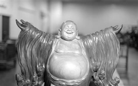 Estatua De Risa De Buddha Imagen De Archivo Imagen De Aislamiento
