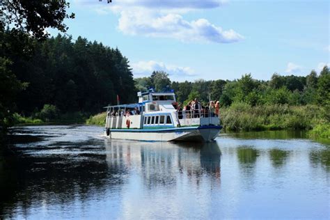 It has numerous sluices and locks to regulate the water levels, in poland most important are śluza augustów and śluza dębowo. Ultimate Guide to Augustow Canal - Visit Belarus