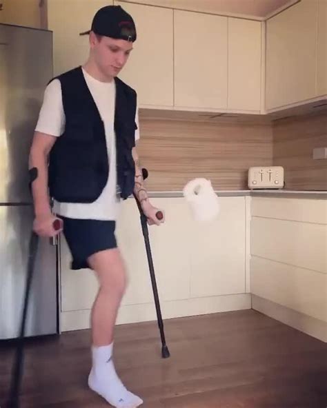 Amputee Juggles Toilet Paper Roll With One Foot While Balancing Himself On Crutches Jukin