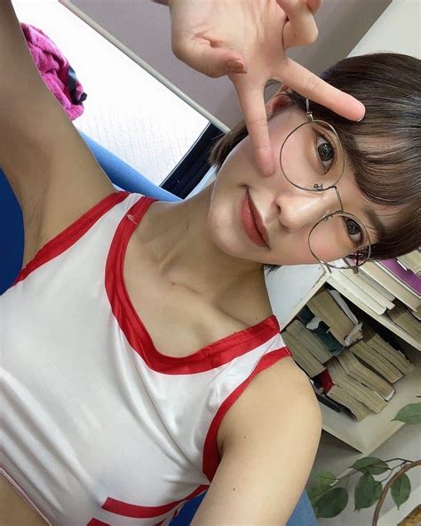 東条蒼さんのインスタグラム写真 東条蒼instagram「＊ 走るのは遅いです。 蒼ファミリー 撮影会 メガネ女子 あおたん