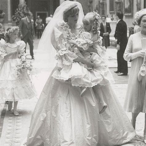 Princess Diana S Wedding Dress Pictures Popsugar Fashion