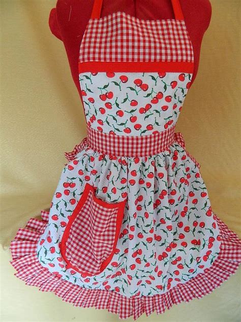 Vintage S Style Full Apron Pinny In Red White Cherries Cherry
