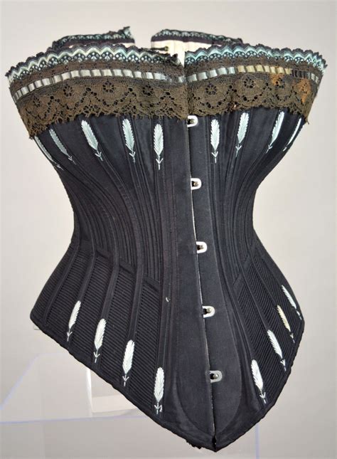 C 1895 This Busk Front Corset Is Typical Of The Beautifully Designed