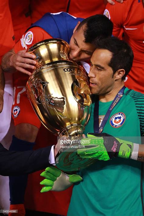 El dt de la selección argentina habló sobre su futuro en la previa del duelo ante chile por el tercer puesto de la copa américa. Gary Medel en el Chile - Argentina | Seleccion chilena de ...