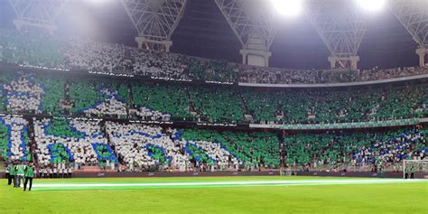 الاهلى اعظم نادى فى الكون. «تيفو» الأهلي «صلاتي حياتي» خطوة موفقة تستحق الانتشار