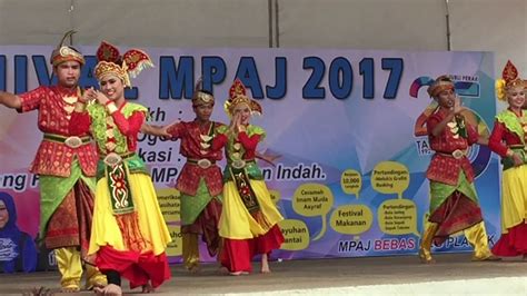 My name is smk taman seraya. SMK Taman Seraya Juara Tarian Karnival MPAJ 2017 - YouTube