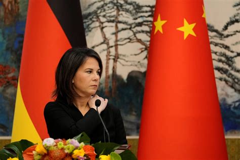 Baerbock China Soll Druck Auf Ru Land Aus Ben