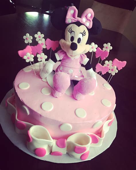 Minnie Mouse Cake Minnie Mouse Cake Disney Cakes Disney Mickey Cake Ideas Fondant Cake