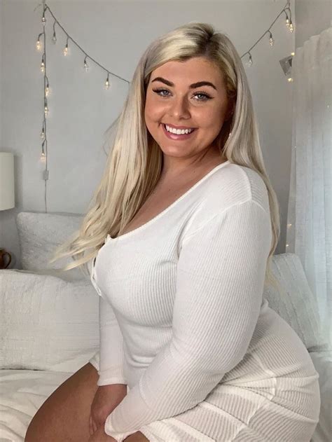 Busty Curvy Blonde Teen Free Xxx Images Best Porn Pics And Hot Sex Photos On Motionporn
