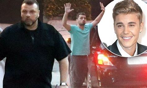 Justin Bieber S Bodyguard Is Pictured With Knife As He Slashed Tires Justin Bieber