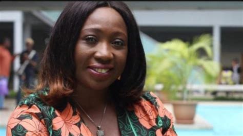 cnn s stephanie busari pays tributes to mum on first death anniversary qed ng