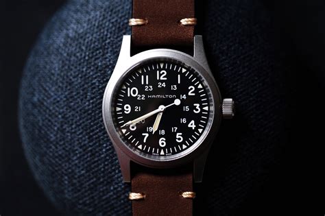 The new khaki field mechanical is a faithful recreation of its original 1960s forebear and is true to hamilton's military heritage. Full Set Hamilton Khaki Field Mechanical Watch, Men's ...