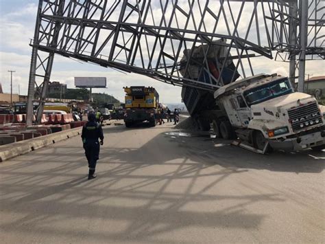 Watch the best horror movies online free, 2020. Horror! Driver Rams Truck Into A Billboard In Lagos (Photos)