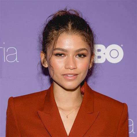Zendaya Just Dyed Her Hair Bold Red And Fans Have A Lot To Say