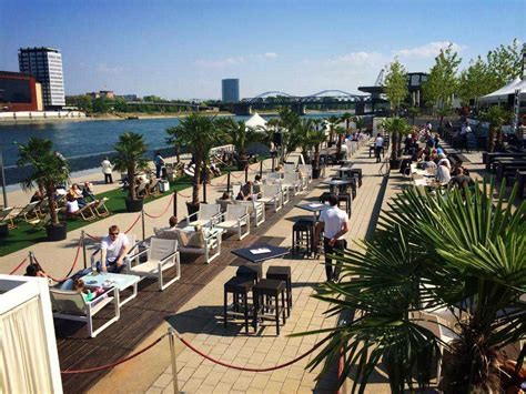 Sourcing its wines from all regions of spain & portugal, they serve an array of fine ports and sherries. Sunset Lounge - Rheinoase Bar, Loungebar ...