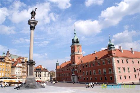Obejmuje obszar o powierzchni 35 558,47 km². Turystyka zdrowotna i medyczna - Warszawa i mazowieckie